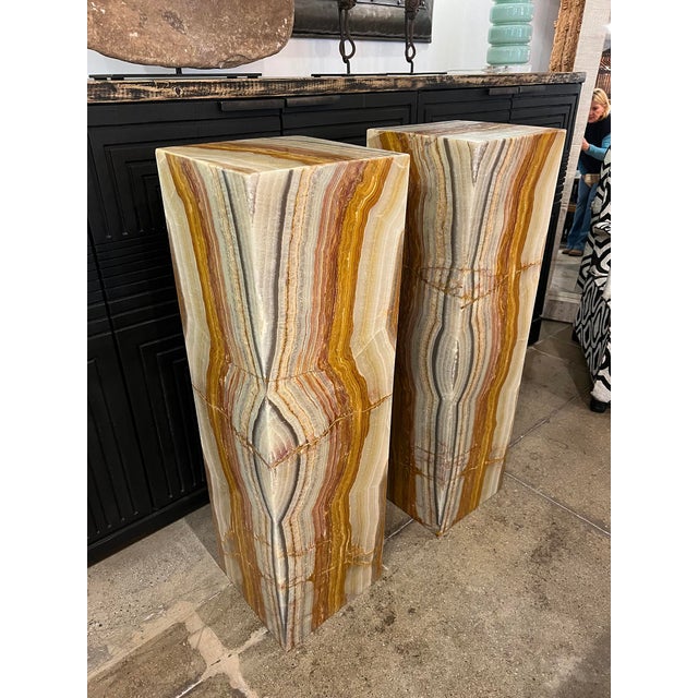2020s Golden Orange Onyx Pedestal Floor Lamp For Sale - Image 5 of 8