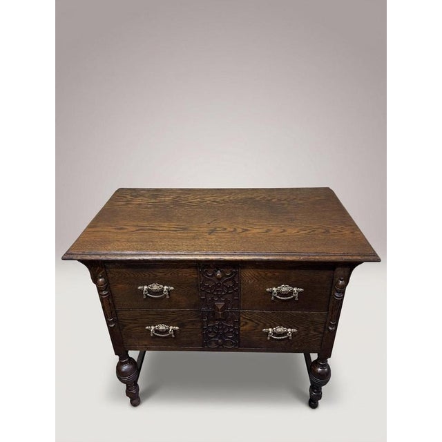 English Chest of Drawers in Oak For Sale - Image 3 of 5