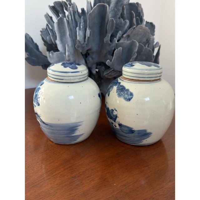 Chinese Pair of Small Blue & White Ginger Jars With Classic Chinese Motif For Sale - Image 3 of 7