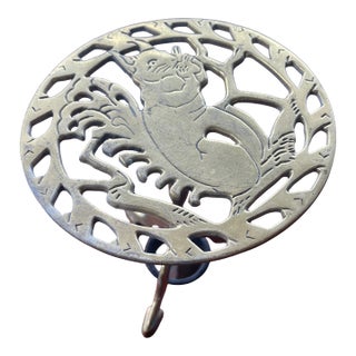 Folk Art Farmhouse Usa Brass Squirrel Design Indoor Outdoor Plant Stand - Rare For Sale