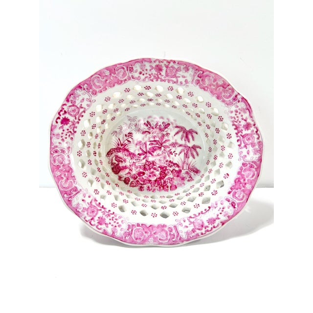 Vintage Pink Chinoiserie Reticulated Porcelain Centerpiece Bowl / Decorative Fruit Bowl For Sale - Image 4 of 10