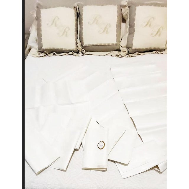 Vintage Grey's Textiles Pure Irish Linens Tablecloth 11 Napkins Factory Condition For Sale - Image 4 of 10