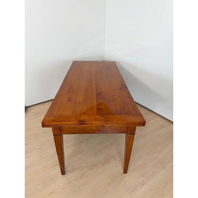 French Biedermeier Table in Cherry Wood, 1820 For Sale - Image 15 of 18