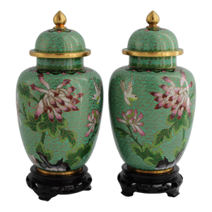 VTG Pair of Chinese Cloisonne Urn Vases in Gorgeous Green
