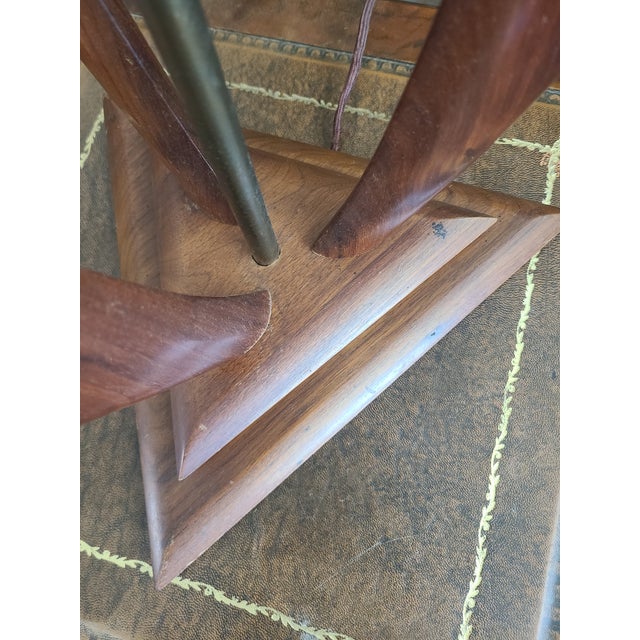 Vintage Mid-Century Modern Sculpted Bentwood & Brass Table Lamp For Sale - Image 10 of 16