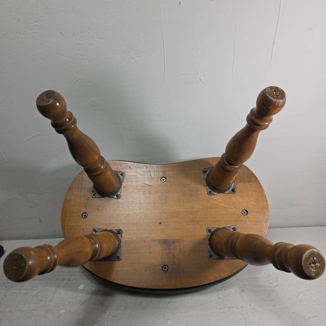 Mid-Century Green Vinyl Kidney-Shaped Footstool Ottoman, C. 1950s–60s For Sale - Image 11 of 11