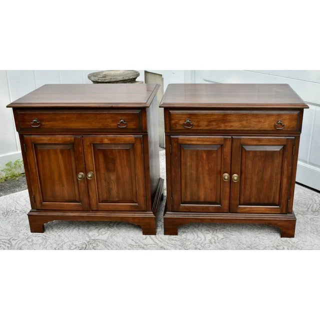 Pennsylvania House Cherry Nightstands Vintage Traditional Bedside Chest Pair For Sale - Image 11 of 12
