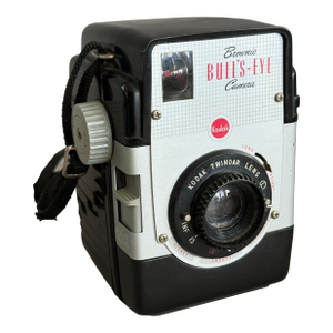 Vintage Kodak Brownie Bull's Eye Camera With Twindar Lens