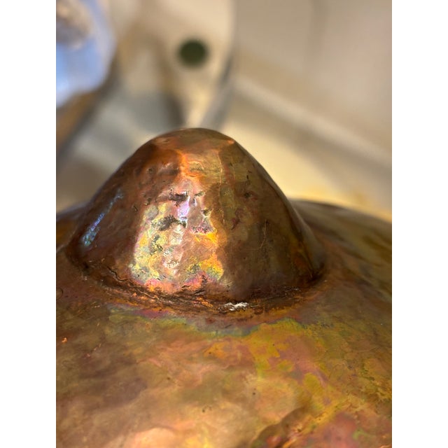 Mid-20th Century Mexican Hammered Copper Gourd Vessel / Vase For Sale In Little Rock - Image 6 of 18