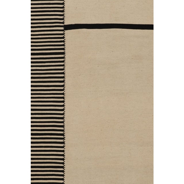 Contemporary Rug & Kilim’s Contemporary Kilim in Cream and Black Tones For Sale - Image 3 of 8