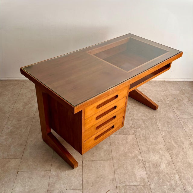 Mid-Century Italian Desk with Z-Shaped Legs and Glass Top, 1970s For Sale - Image 9 of 9