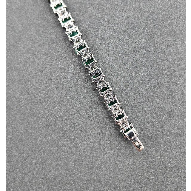 10.91 Ct Natural Emerald & Diamond Bracelet For Sale In Chicago - Image 6 of 8