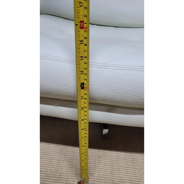 Milo Baughman 1960s Pair of Baughman Attributed White Leather Swivel Lounge Chairs For Sale - Image 4 of 11