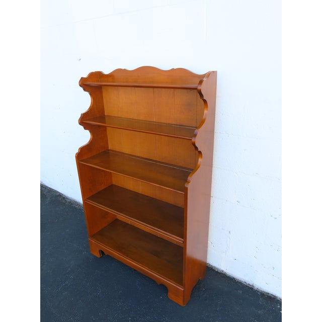 Traditional Ethan Allen Solid Maple Shelving Display Cabinet Bookshelf 6910 For Sale - Image 3 of 14