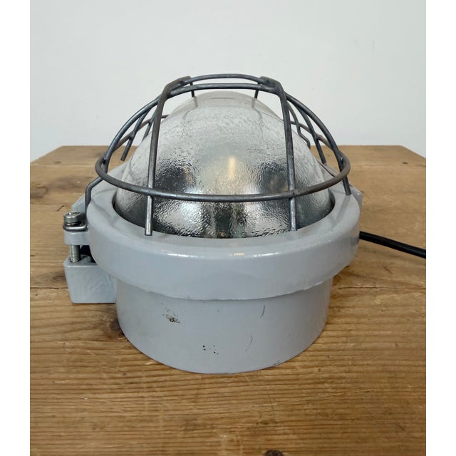 Vintage Industrial Cast Aluminium Wall Light from Elektrosvit, 1970s For Sale - Image 12 of 17