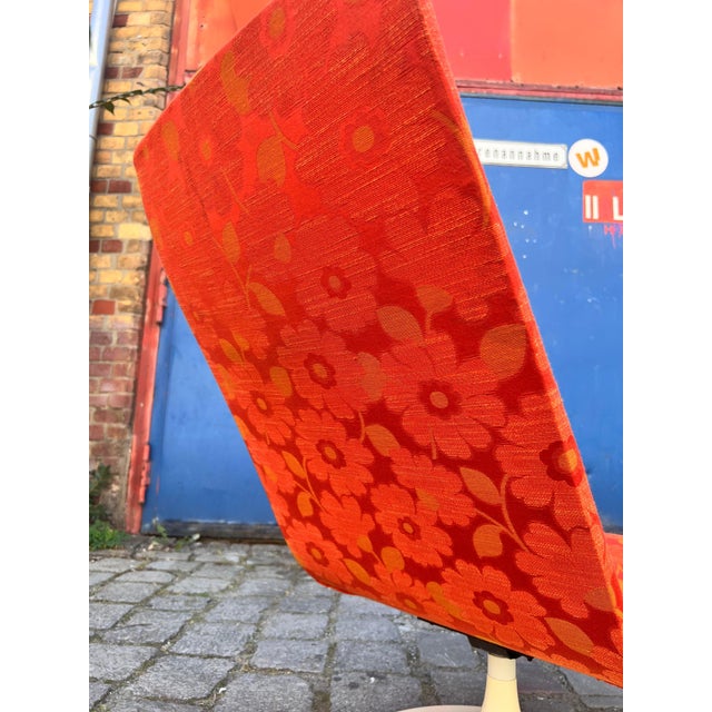 Vintage Chair with Tulip Base in Orange and Cream, 1970s For Sale - Image 4 of 11