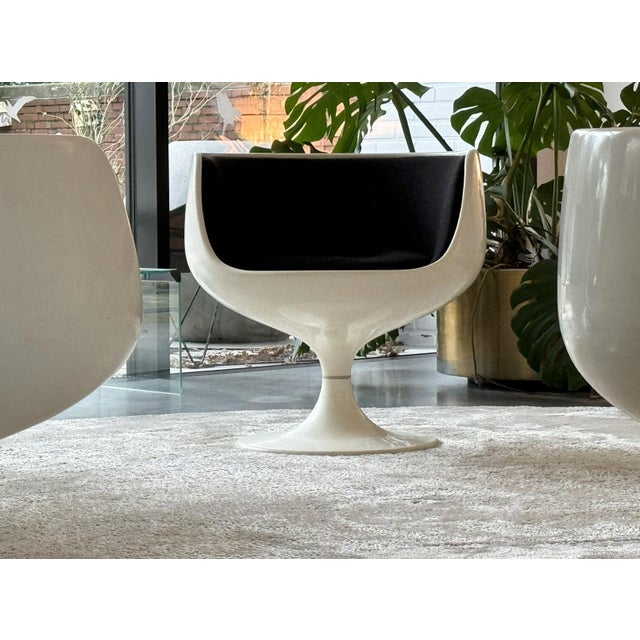 Black Cognac XO Chairs & Matching Table by Eero Aarnio for Asko, Set of 5 For Sale - Image 8 of 18