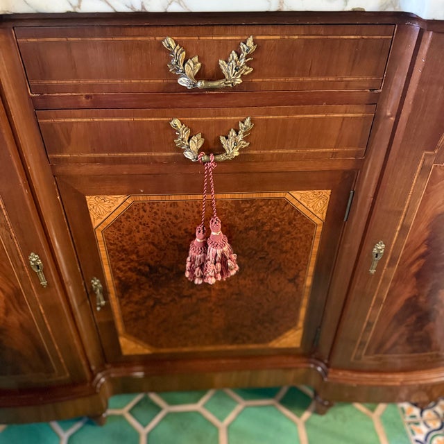 Louis XVI Antique Commode Ormolu Carrara Marble Display Cabinet Vitrine Buffet For Sale - Image 9 of 18