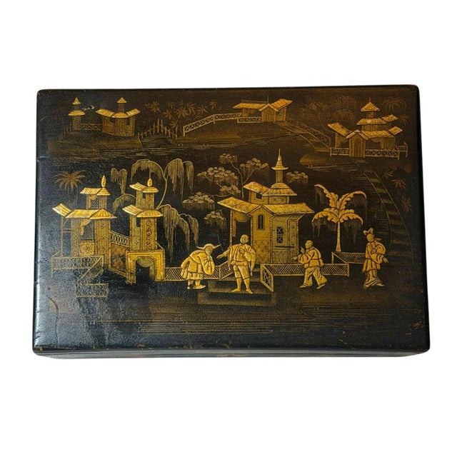 Chinese 19th Century Chinese Chinoiserie Decorative Box For Sale - Image 3 of 12