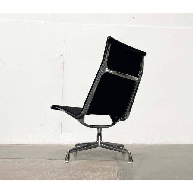 1960s Mid-Century Modern EA 116 Aluminium Swivel Lounge Chairs by Charles & Ray Eames for Herman Miller / Vitra, 1960s, Set of 2 For Sale - Image 5 of 18