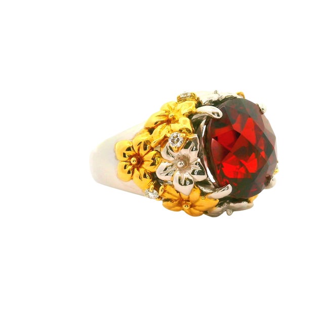 Early 21st Century 8.41 Carat Garnet Diamond Platinum-18k Yellow Gold Flower Motif Ring, Size 6.5 For Sale - Image 5 of 8