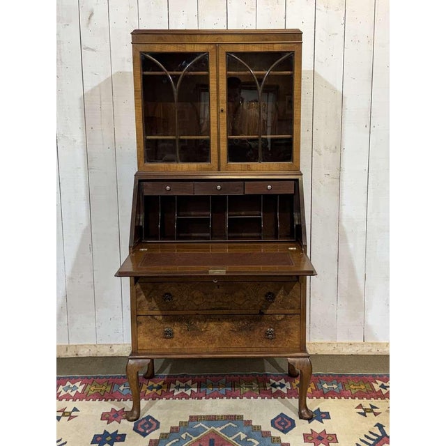English Writing Desk in Walnut Burl, 1930s For Sale - Image 4 of 18