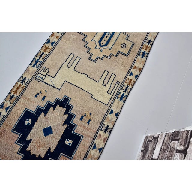 Off-white Vintage Anatolian Wool Runner, Hand-Woven Kilim With Deep Blue Geometric and Animal Motifs For Sale - Image 8 of 10