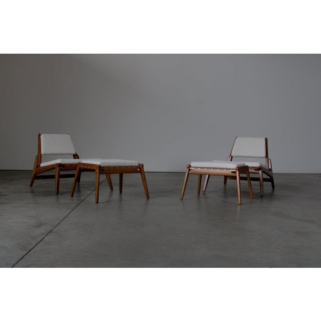 Hunting chairs The chairs are in a perfect condition with minor traces of usage normal to their age.