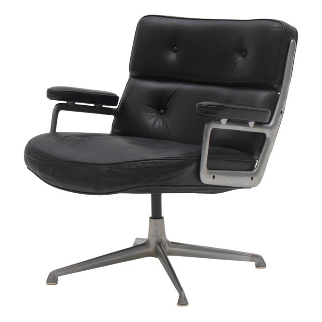 ES105 Lobby Armchair by Charles & Ray Eames for Vitra, 1960s For Sale