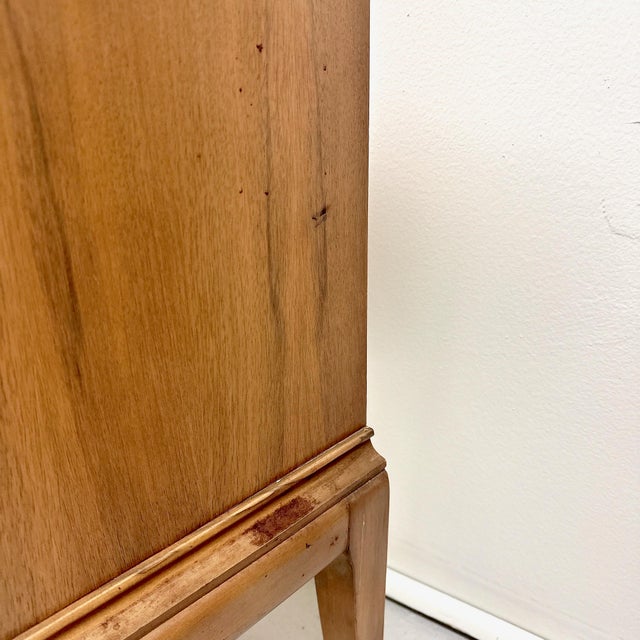 1950s Pair of Kent Coffey Perspecta Mid Century Modern Oak Nightstands Moroccan, Attributed For Sale - Image 14 of 15