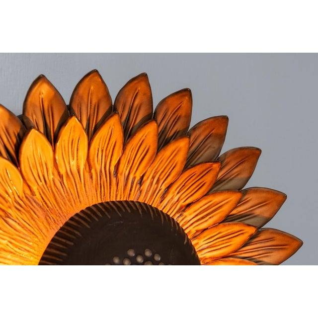 1960s Ceramic Sunflower Wall Lamp by Berth Ferdinand Norrman, 1960s For Sale - Image 5 of 8