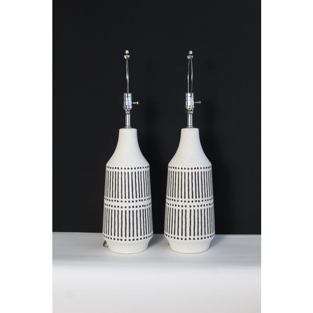 Mid 20th Century Gerald Thurston Style Table Lamps. For Sale - Image 9 of 12