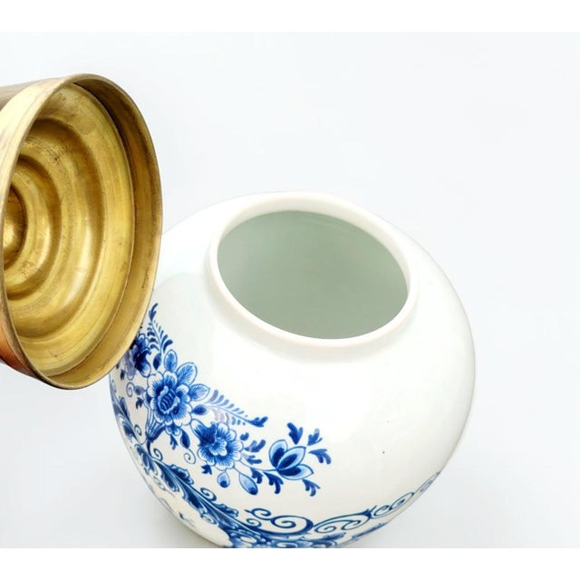 Antique Dutch Delft Blue Tobacco Jar, 1840 For Sale - Image 4 of 16