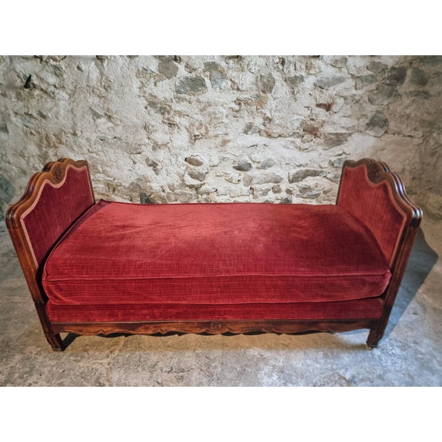 Antique Louis XV French Adjustable Beechwood Frame Daybed, 1920s For Sale - Image 9 of 18