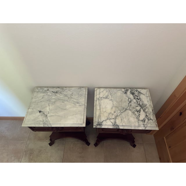 Late 20th Century Pair of Vintage Victorian-Style Lyre Harp Base Marble Top Nightstands / Side Tables – Italian Marble, Carved Rose Drawers For Sale - Image 5 of 9