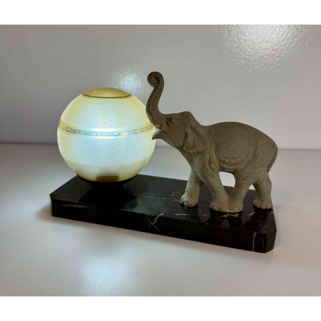 Glass French Art Deco Table Lamp with Elephant Sculpture, 1930s For Sale - Image 7 of 9