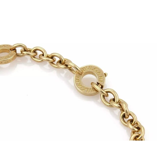 Contemporary Bvlgari 18k Yellow Gold 6 Engraved Circle Station Chain Bracelet For Sale - Image 3 of 5