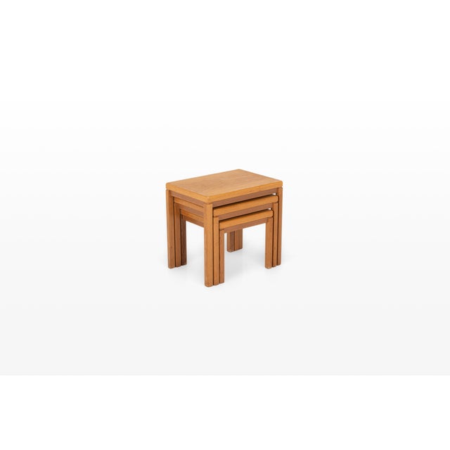 Mid-Century Modern Vintage Oak Nesting Tables by Van Den Berghe Pauvers, 1970s, Set of 3 For Sale - Image 3 of 10