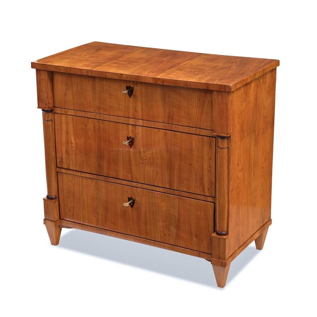 Brown Biedermeier Chest of Drawers with 3 Drawers in Cherry Wood, 1820 For Sale - Image 8 of 10