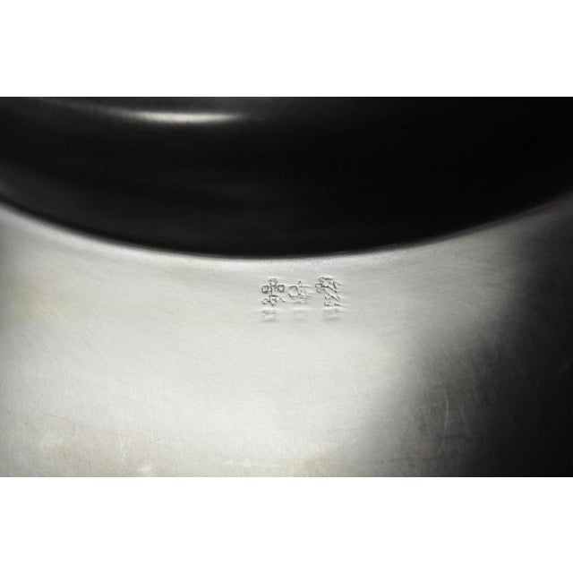 Vintage English Victorian Sheffield Silver Plated Grapevine Repousse 12" Dish For Sale - Image 10 of 11