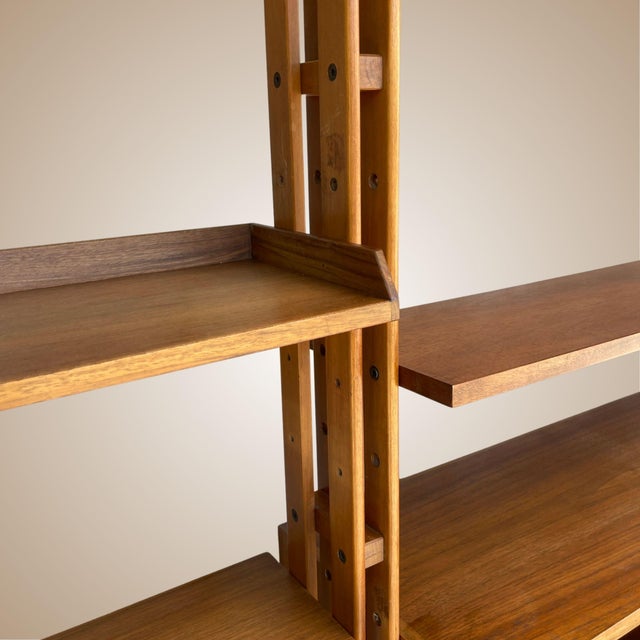 LB7 Modular Bookcase from Franco Albini, Italy, 1960s For Sale - Image 16 of 18