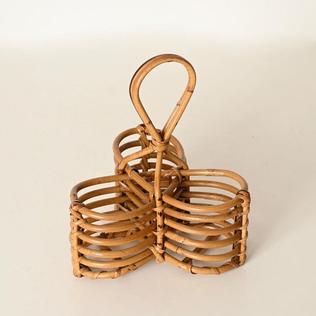 French Riviera Bottle Rack in Curved Bamboo and Wicker, Italy, 1970s For Sale - Image 3 of 11