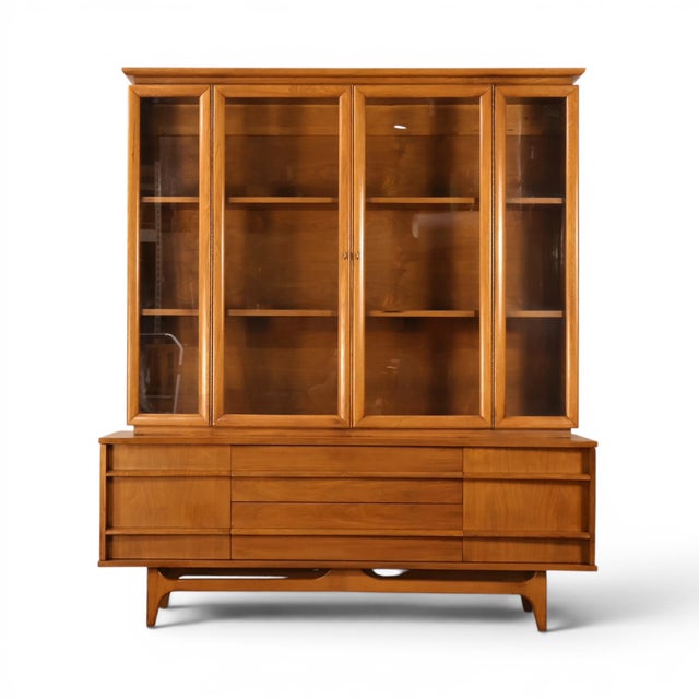 This 1960s Young Manufacturing china cabinet represents one of the maker's most sought after designs, defined by the...