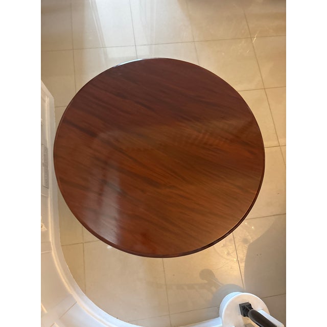 Antique Victorian Circular Tilt-Top Dining Table in Mahogany, 1860 For Sale - Image 4 of 10