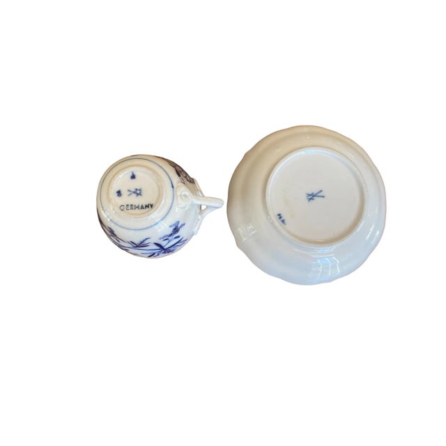 Mid 20th Century Vintage Meissen Blue Onion Espresso Cup and Saucer For Sale In New York - Image 6 of 9