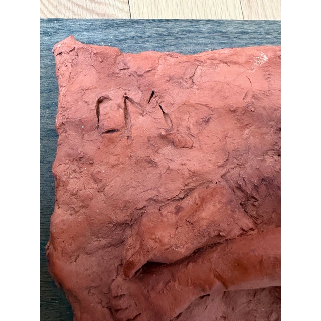 2010s Terracotta-Style Figural Sculpture Mid-Century Modern Style Abstract Seated Female Figure – Terracotta on Wood Base For Sale - Image 5 of 12