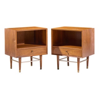 Paul McCobb Style Furnette Mid Century Walnut and Brass Nightstands - Pair For Sale