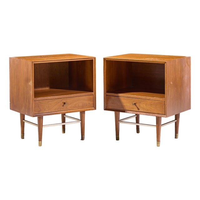 Paul McCobb Style Furnette Mid Century Walnut and Brass Nightstands - Pair For Sale