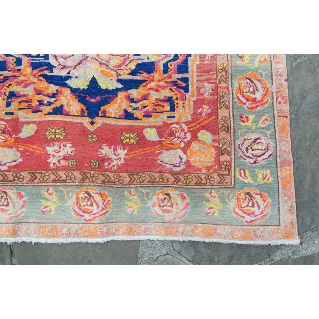 1960s House of Séance - 1960s Vintage Caucasian Soumak Floral Wool Handwoven Rug - 4’7” X 7’2”6 For Sale - Image 5 of 11