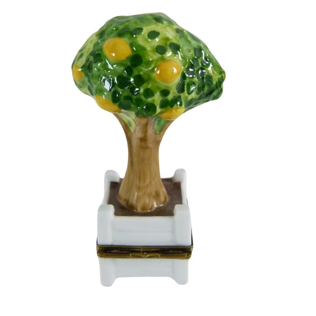 Limoges, France 1980s Limoges Peint Main Orange Tree in Planter Trinket Box by Chamart Exclusif For Sale - Image 4 of 8